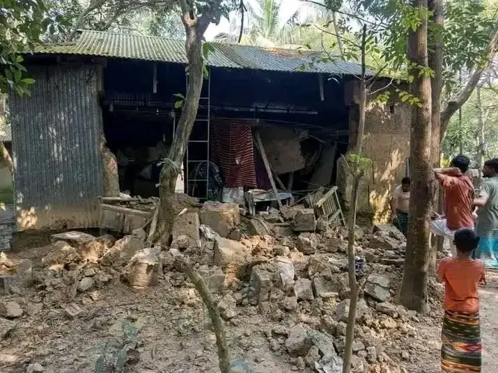 Sismo en Bangladesh deja al menos nueve muertos y más de 300 heridos 2 Sismo en Bangladesh deja al menos nueve muertos y más de 300 heridos