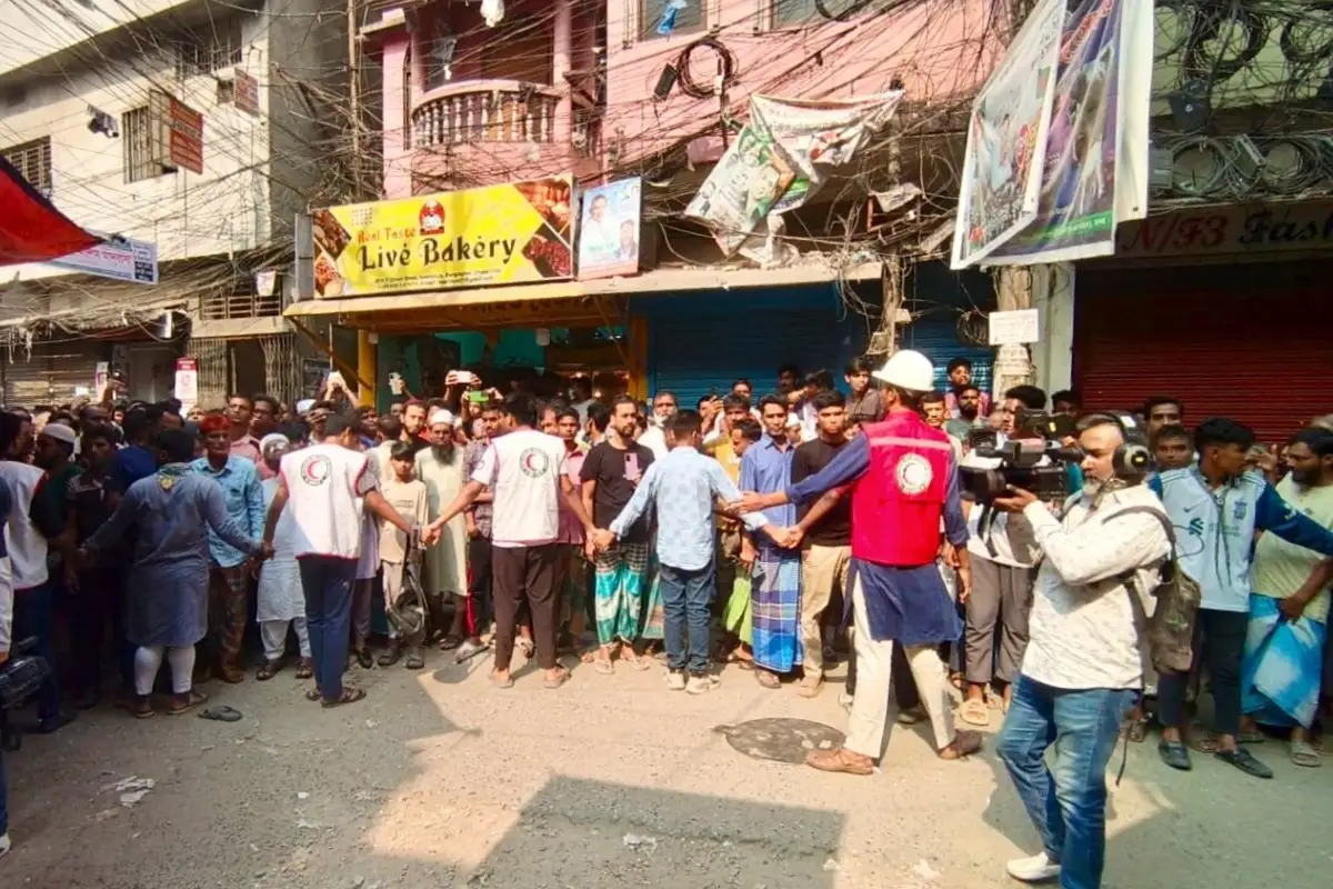 Sismo en Bangladesh deja al menos nueve muertos y más de 300 heridos