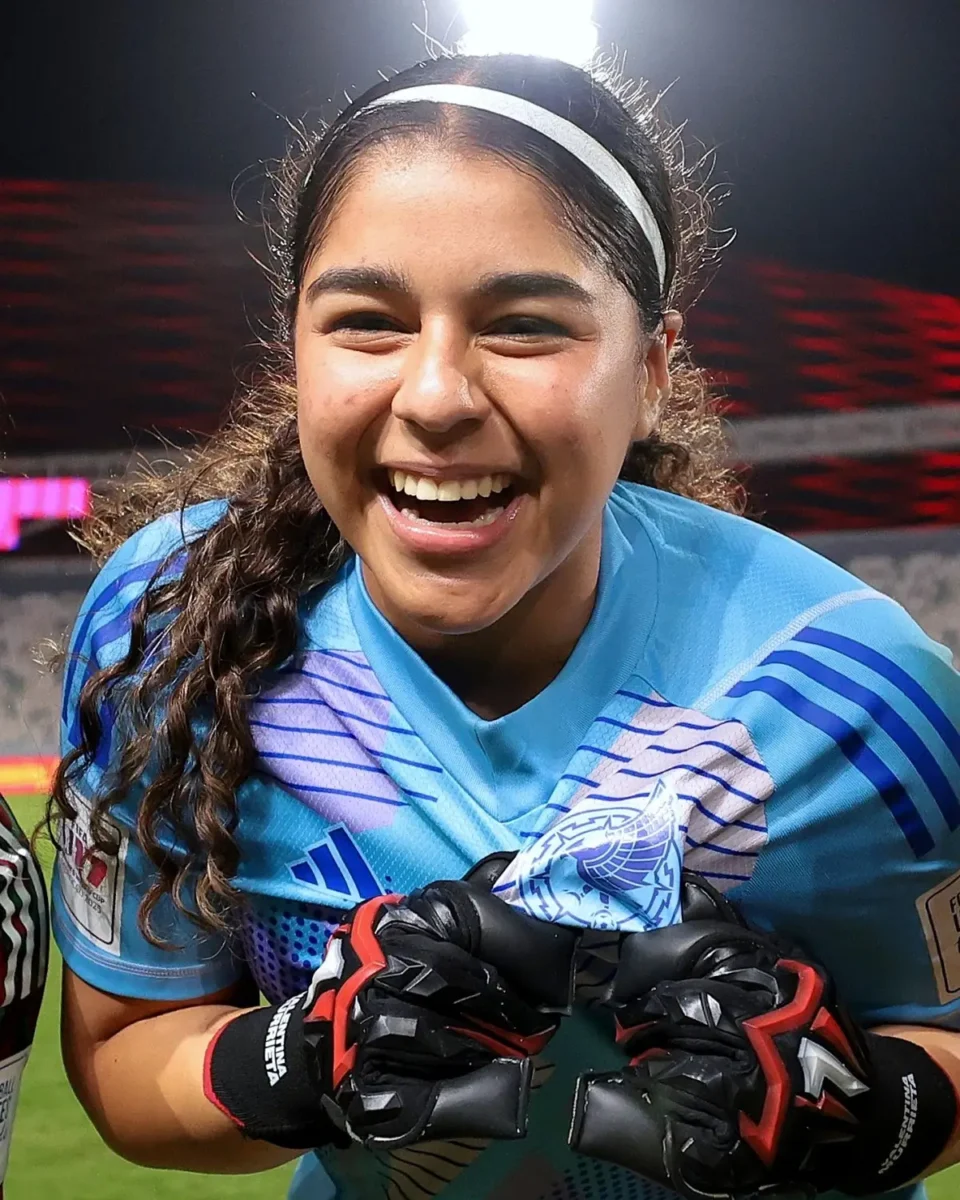 Valentina Murrieta, portera mexicana, gana el Guante de Oro en Mundial sub 17 Femenil