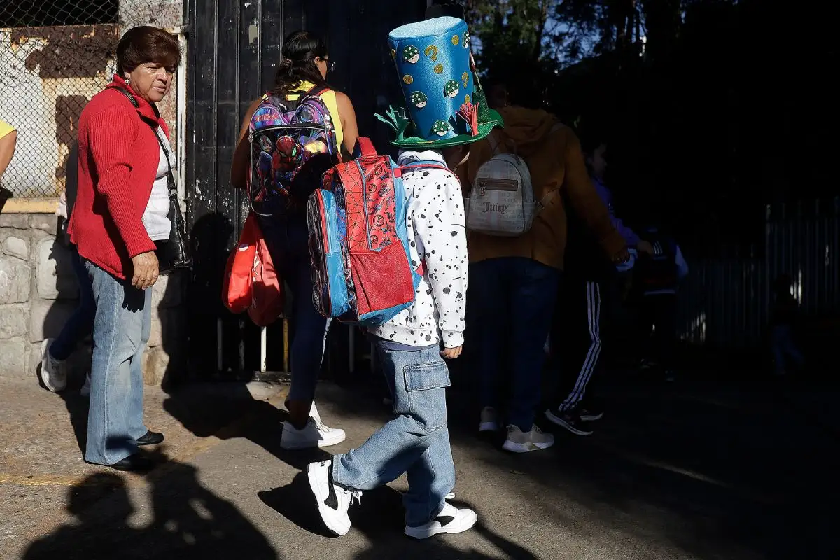 ¿El 12 de diciembre es festivo? Te decimos si habrá clases