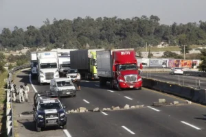 Anuncian cierres en la autopista México–Puebla