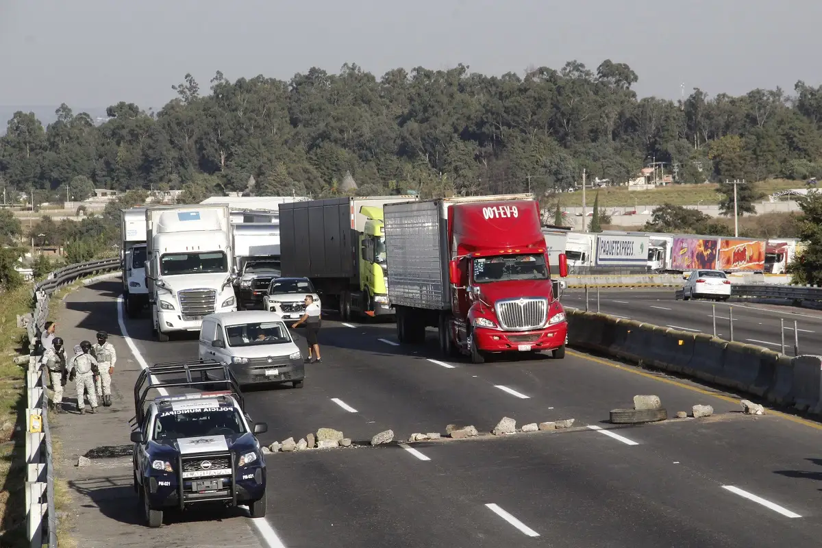 Anuncian cierres en la autopista México–Puebla