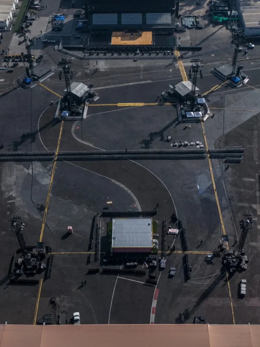 Así se ve La Casita de Bad Bunny y el escenario para sus conciertos en la CDMX