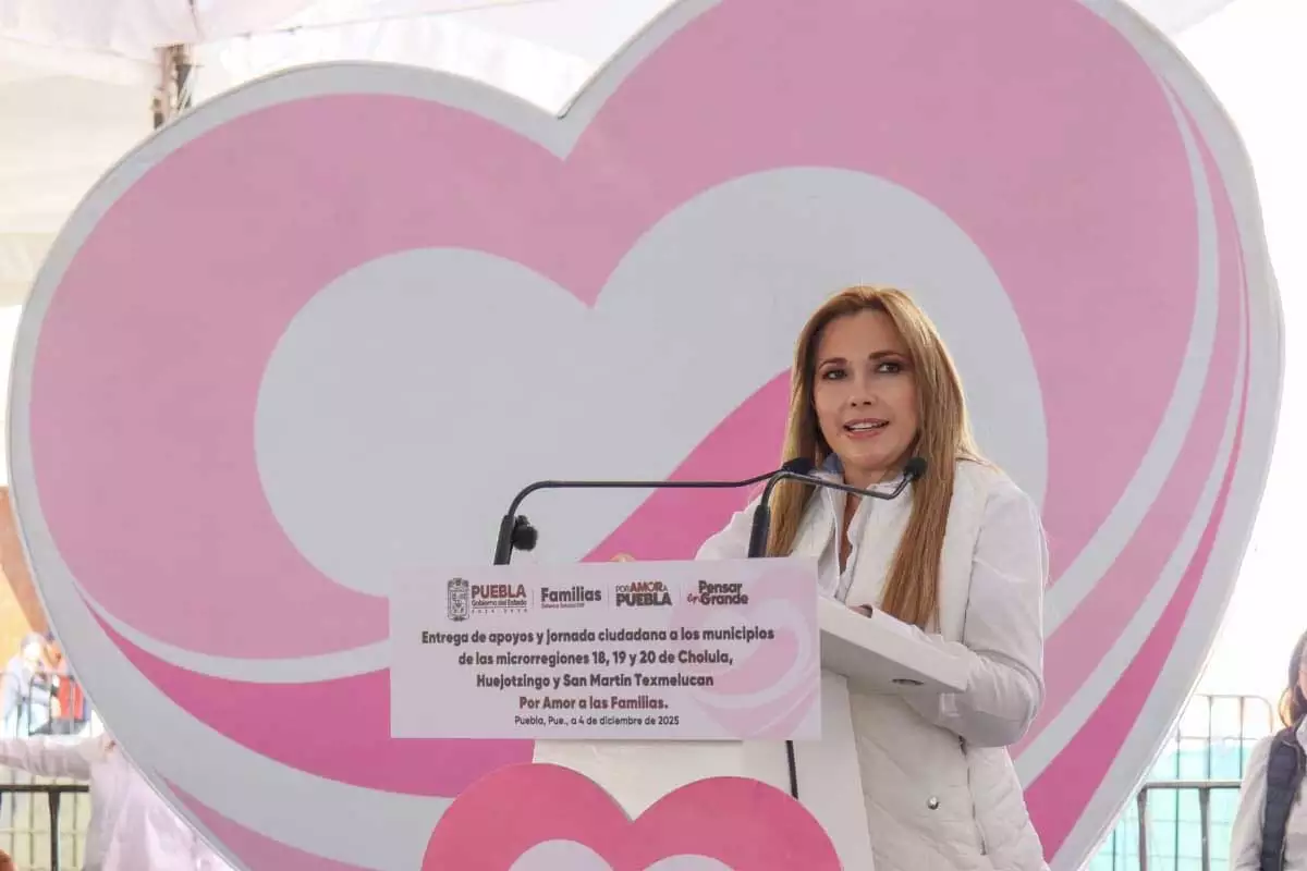 Ceci Arellano y Tonantzin Fernandez Fortalecen Atencion a Familias de la Region en San Pedro Cholula 4