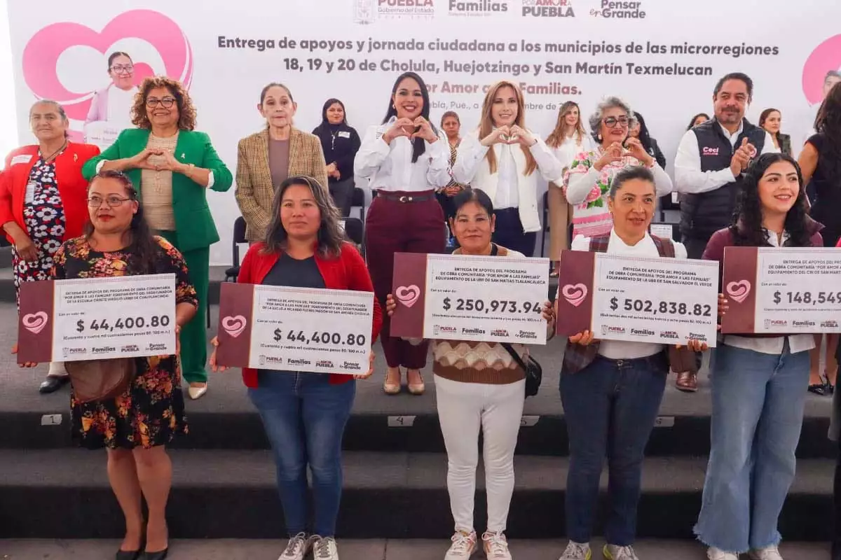 Ceci Arellano y Tonantzin Fernandez Fortalecen Atencion a Familias de la Region en San Pedro Cholula 5