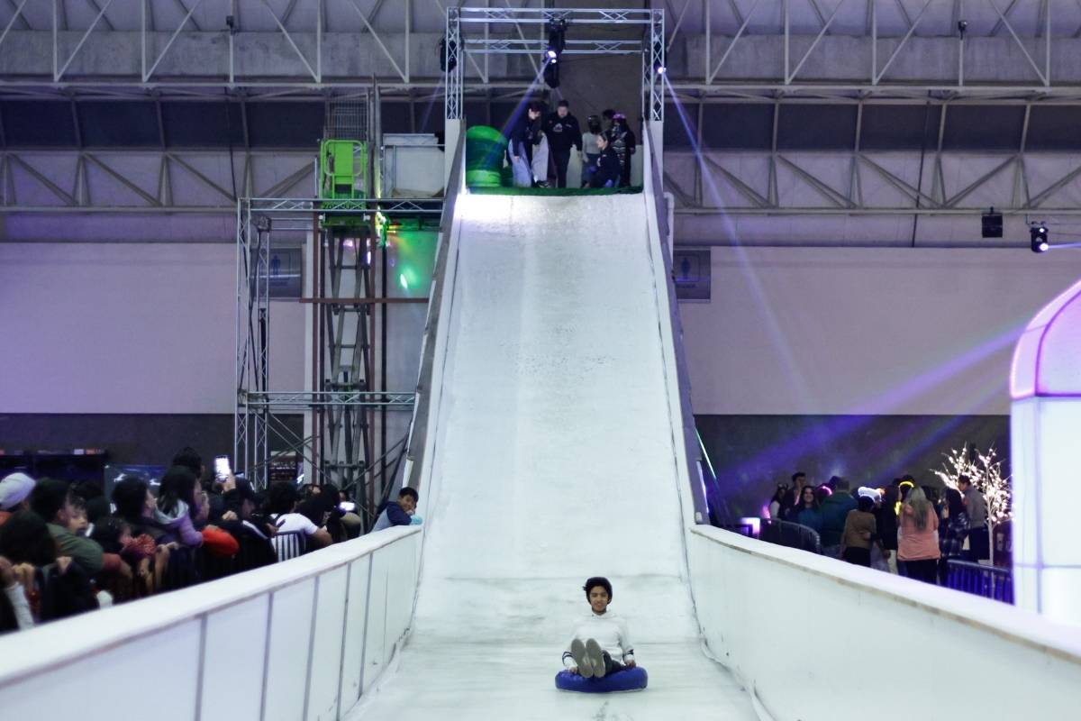 Festival Navideño Por Amor a Puebla 2025 tendrá videomapping, pista de hielo y 40 stands