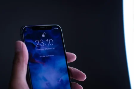 México iniciará en 2026 el registro obligatorio de celulares