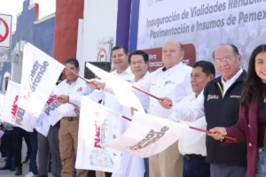 Por combate eficaz al huachicol, PEMEX aumenta donación de materiales para pavimentación en Puebla