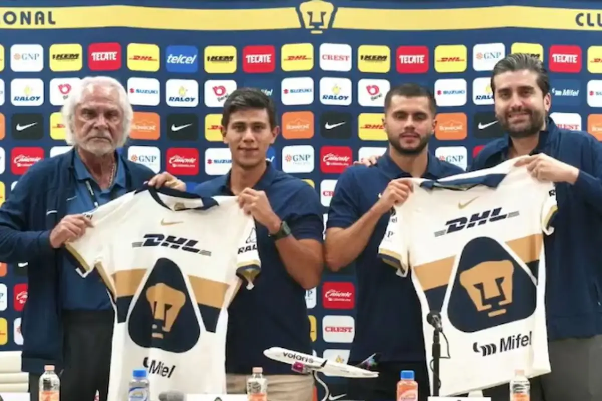 Pumas anuncia reestructura Miguel Mejía Barón y Eduardo Saracho dejan el club