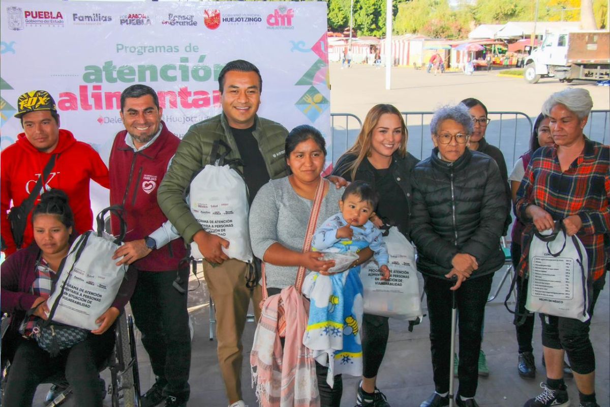 Shamy Spezia encabeza entrega de apoyos alimentarios a población vulnerable en Huejotzingo 1 Shamy Spezia encabeza entrega de apoyos alimentarios a población vulnerable en Huejotzingo