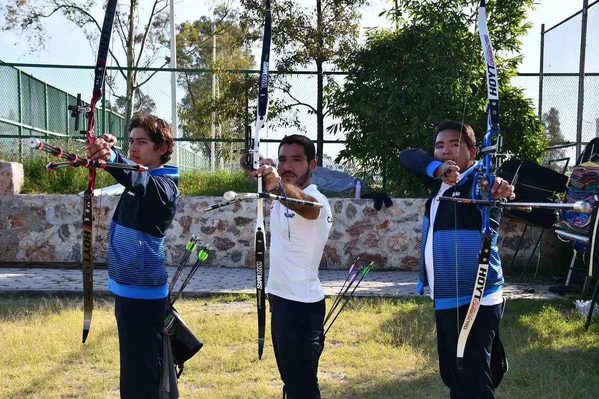 Más allá de la diana: el triunfo de tres arqueros que encontraron su blanco en la BUAP