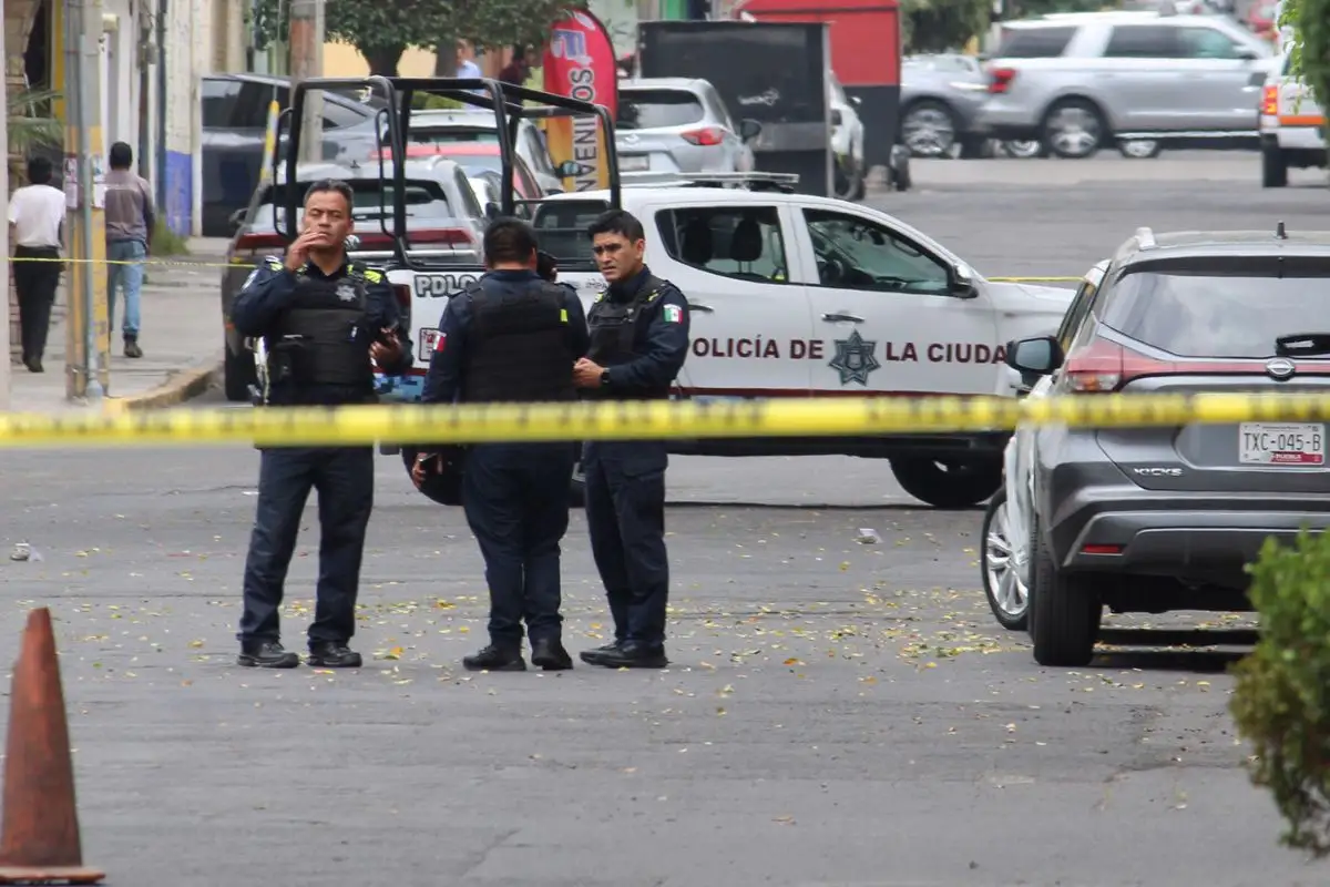 violento asalto armado en la colonia Bosques de Manzanilla