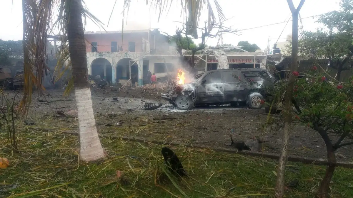 Ataque con explosivo a policía comunitaria de Coahuayana deja dos muertos