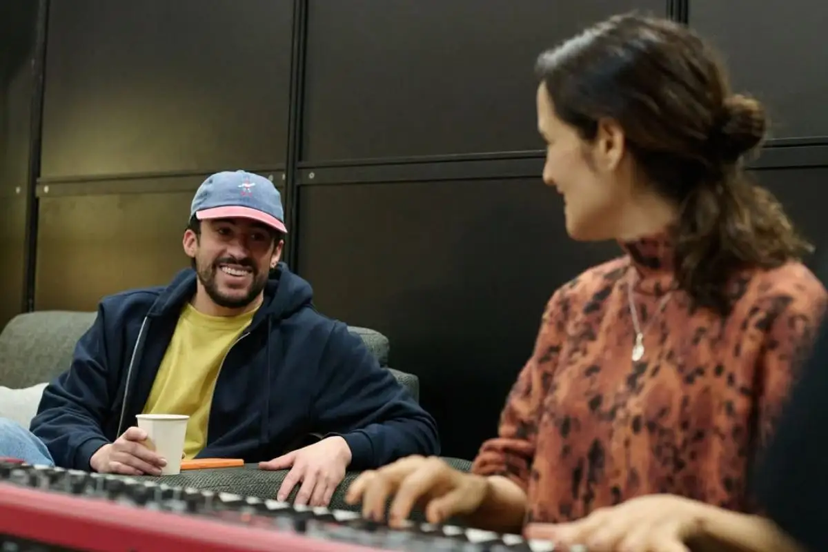 dueto de Bad Bunny y Julieta Venegas