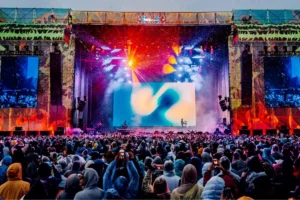 cartel del Resuena Dos Equis 2026 en Puebla