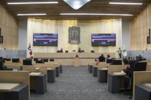 Congreso avala leyes de Gobierno de Puebla: Paseo Bravo, Ley contra extorsión y Servicios de Salud