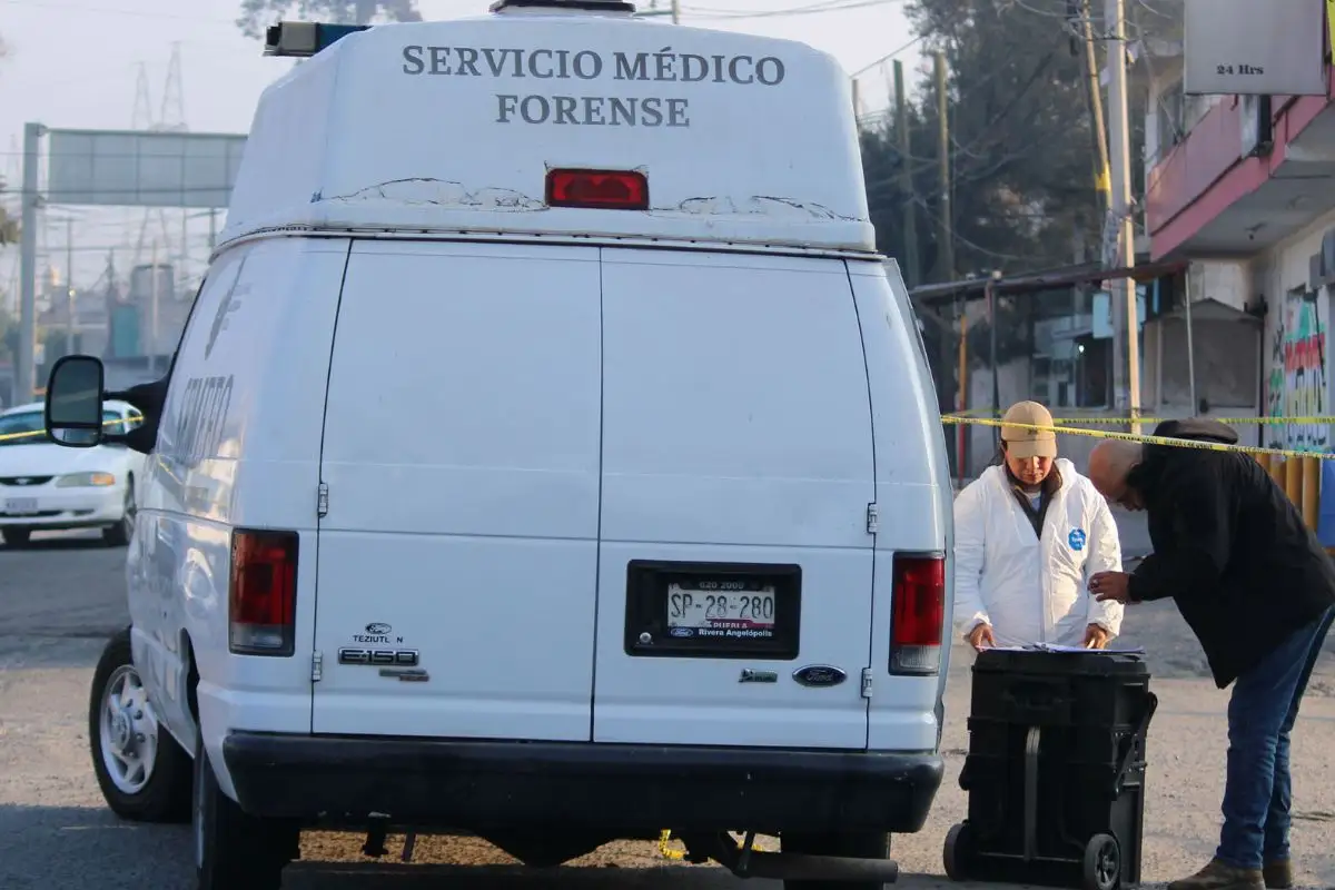cuerpo junto a una iglesia en Chiconcuautla