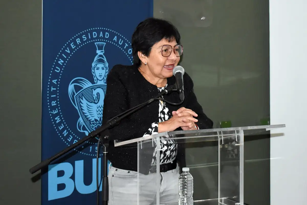 Reconoce Rectora Lilia Cedillo el impulso que dan docentes a estudiantes en la FCC