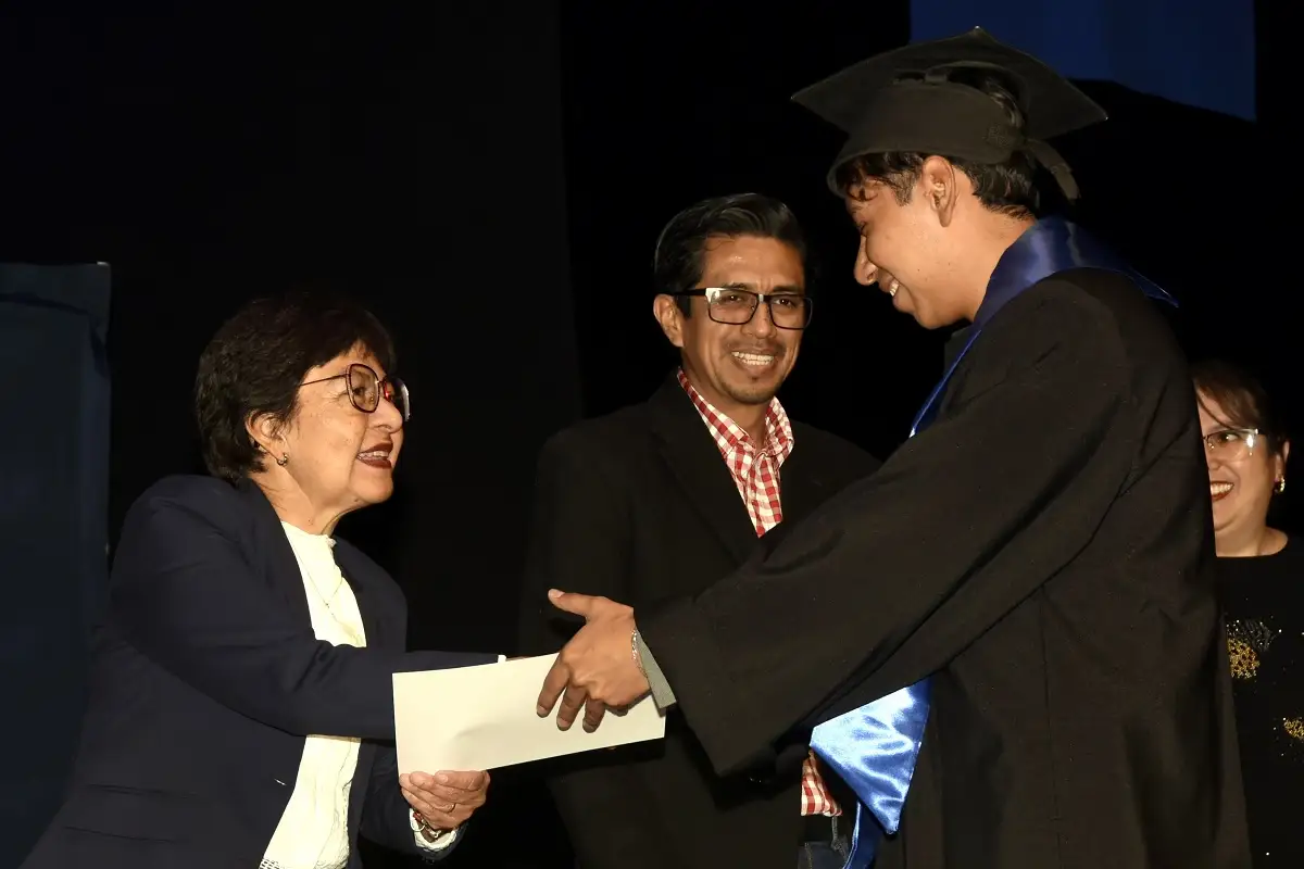 Los egresados en Biotecnología destacan por su alto nivel de ingreso a posgrados de diversas IES del país 1 Los egresados en Biotecnología destacan por su alto nivel de ingreso a posgrados de diversas IES del país