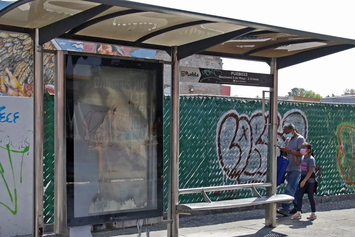 Empresa ganadora de concesión de paraderos en Puebla colocará videocámaras