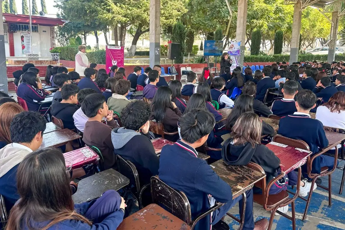 IJMP imparte pláticas de prevención a más de 400 estudiantes