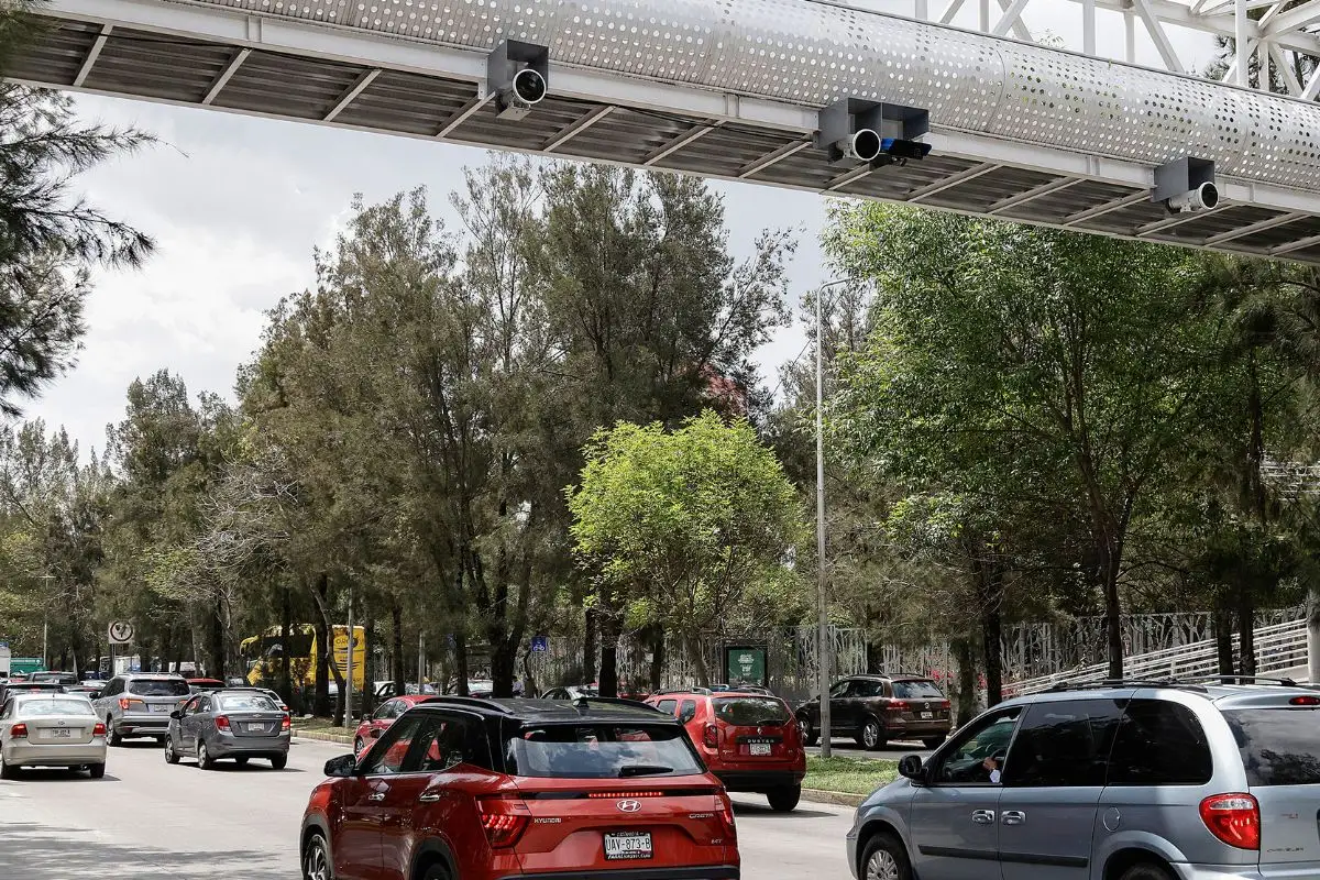 Negarán condonación de tenencia vehicular a conductores que adeuden fotomultas en Puebla