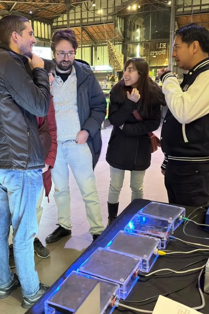 Ciencia y arte se combinan en el Piano Cósmico para acercar la Física de Partículas