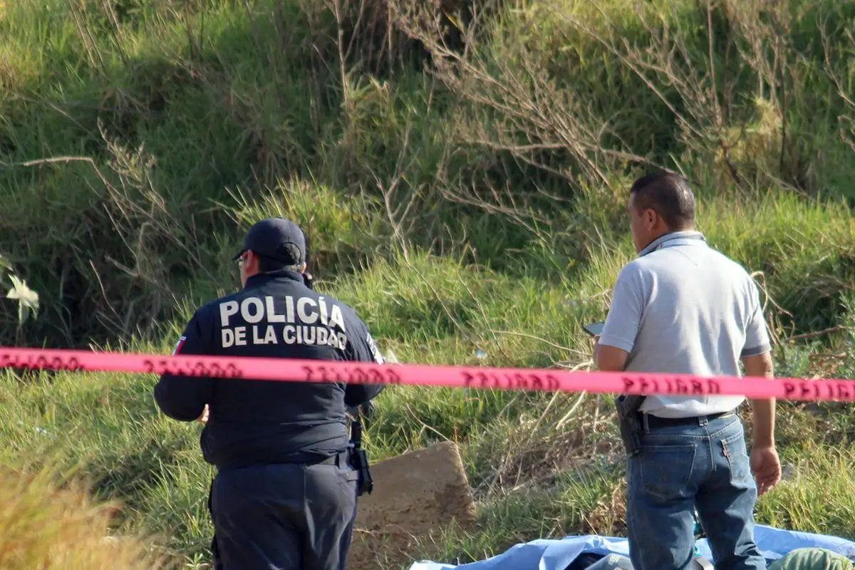Encuentran restos humanos en Hueytamalco dentro de bolsa