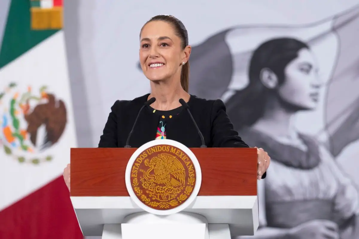 Sheinbaum invitó al papa León XIV a México