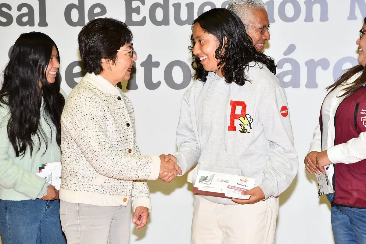 La educación transforma el futuro de los jóvenes: Rectora Lilia Cedillo