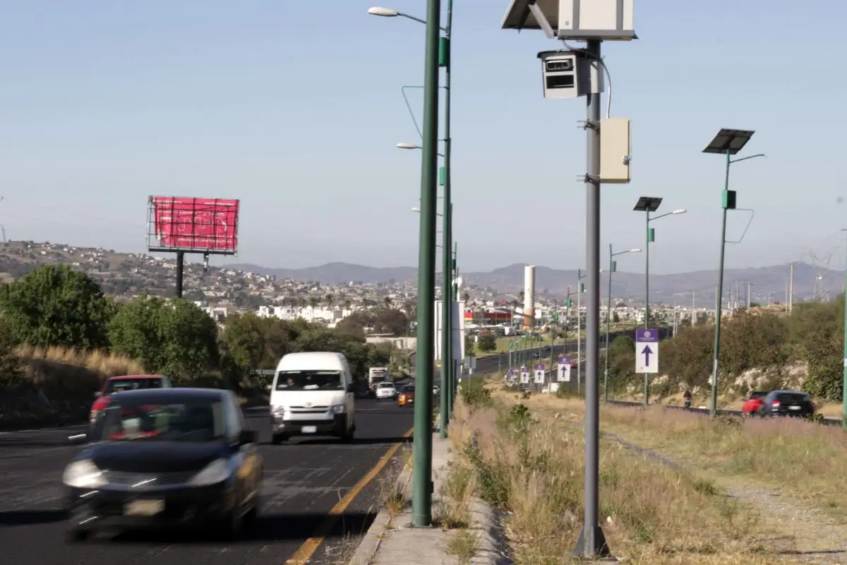 Detienen a 266 vehículos con placas foráneas en Puebla durante operativo Monitor Vial