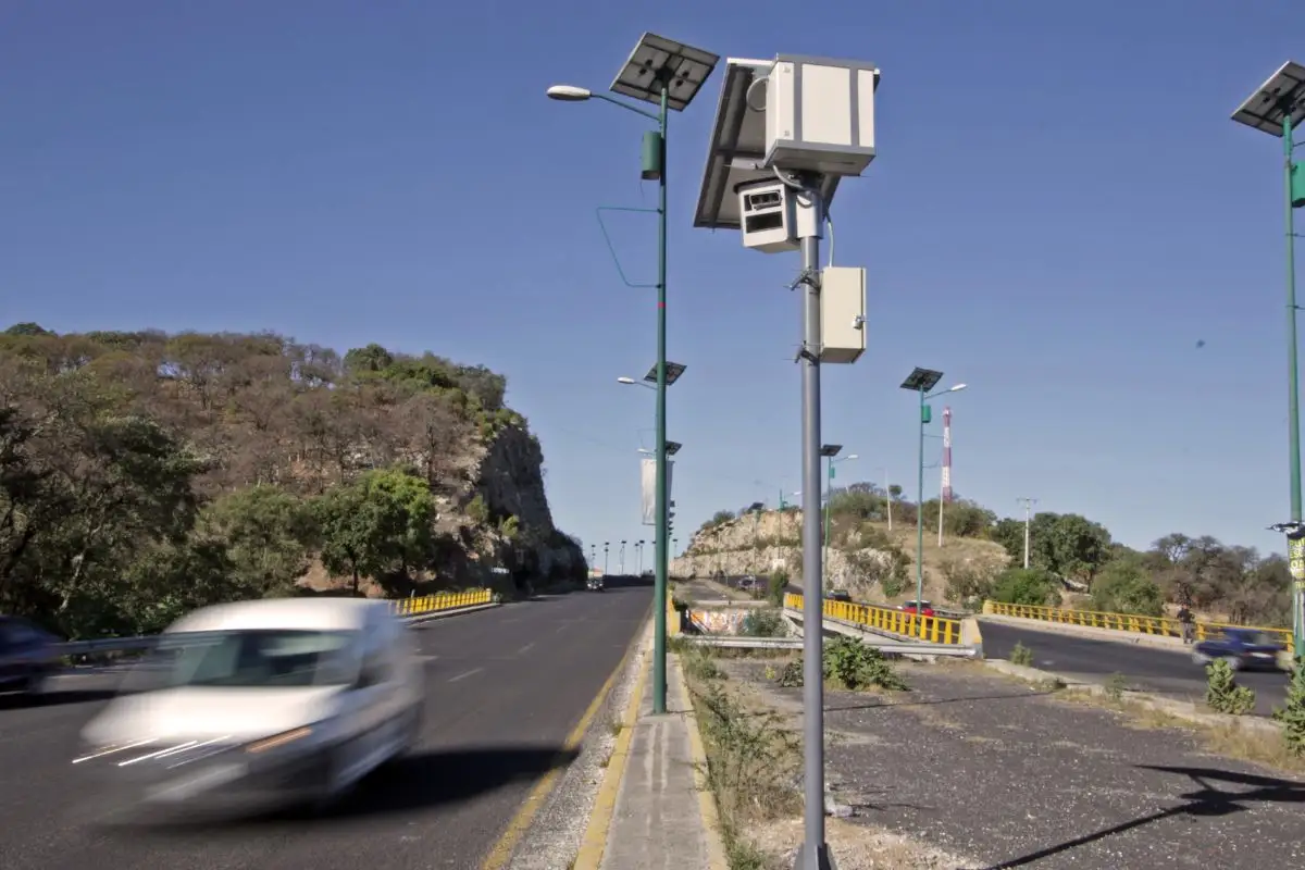 Detienen a 266 vehículos con placas foráneas en Puebla durante operativo Monitor Vial