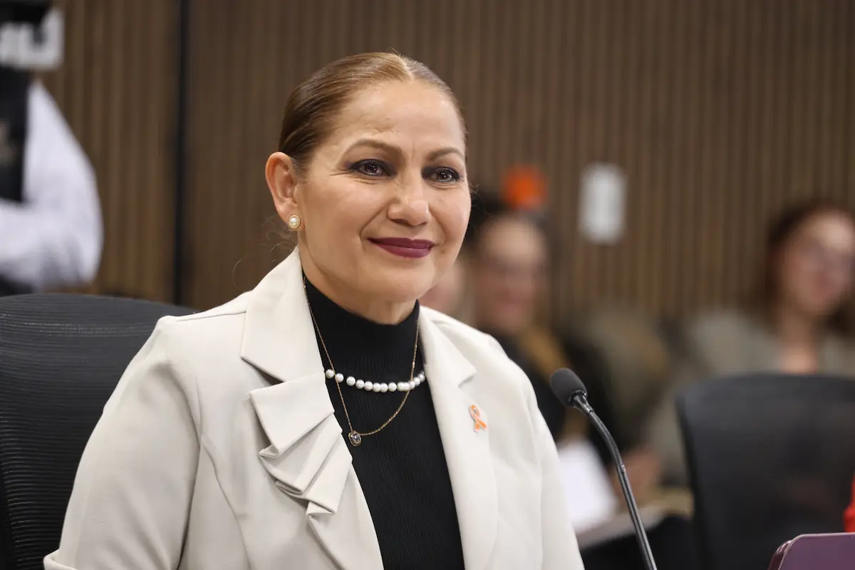 Ante Comisión del Congreso comparece la titular de la Secretaría de las Mujeres