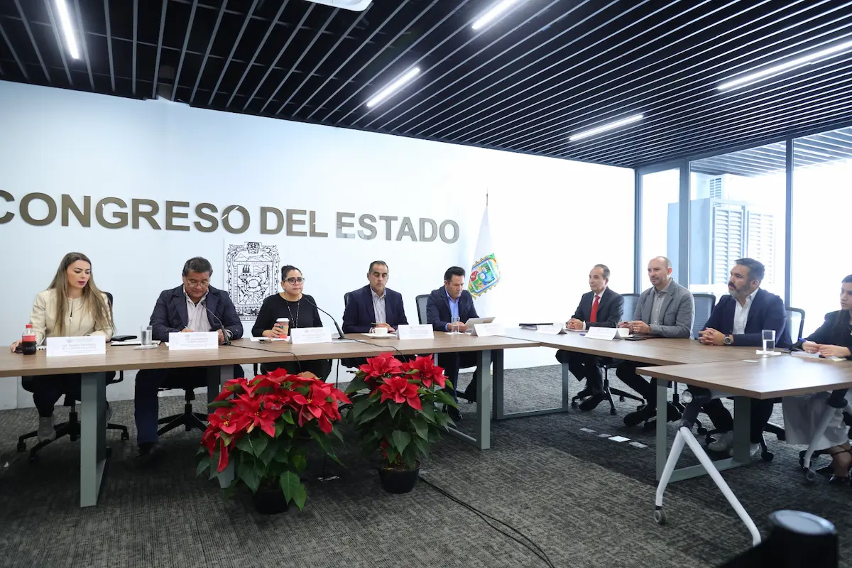 Avala Comisión del Congreso Ley de Ingresos del Municipio de Puebla y autorización para comodato del Paseo Bravo
