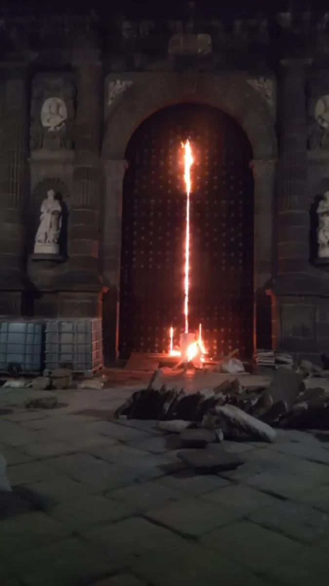 Detienen a presunto responsable del incendio en la Catedral de Puebla 2 Detienen a presunto responsable del incendio en la Catedral de Puebla