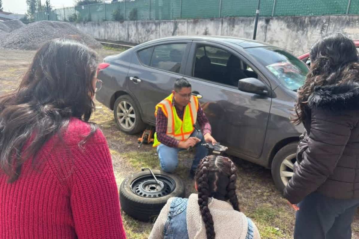 Gobierno Municipal de Zacatlán impulsa el empoderamiento femenino con Curso de Manejo1
