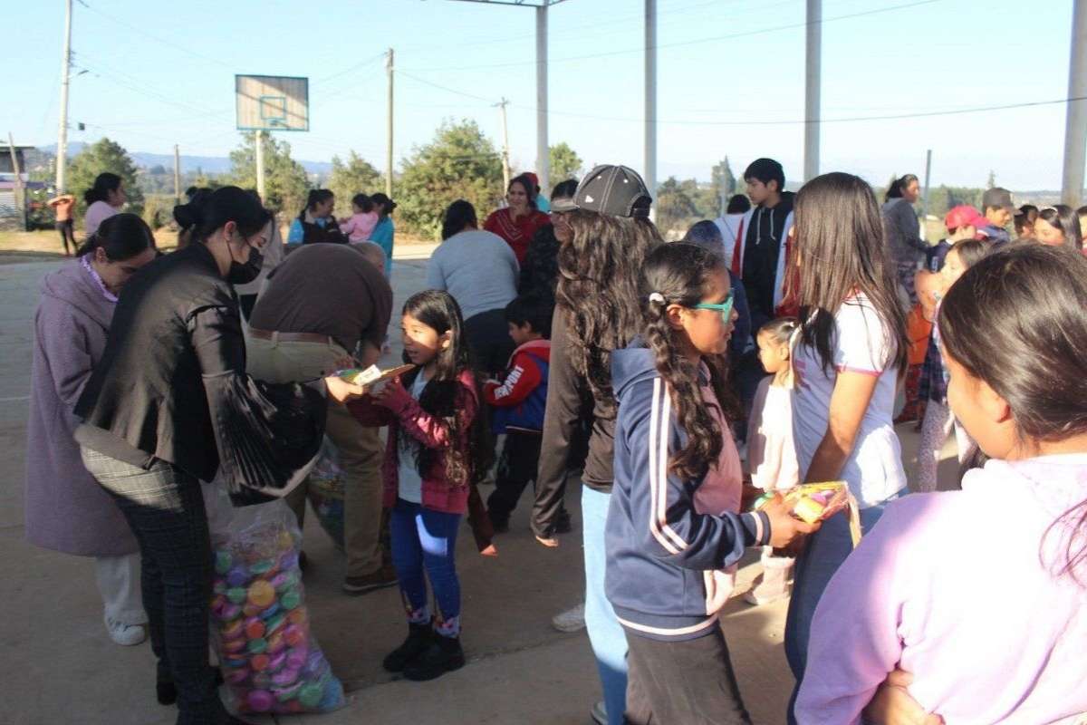 Gobierno de Bety Sánchez celebra el Día de Reyes en colonias, barrios y comunidades de Zacatlán 2 Gobierno de Bety Sánchez celebra el Día de Reyes en colonias, barrios y comunidades de Zacatlán