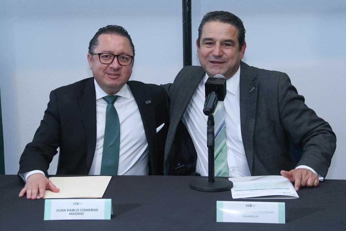 Juan Pablo Cisneros Madrid asume la presidencia del CCE Puebla