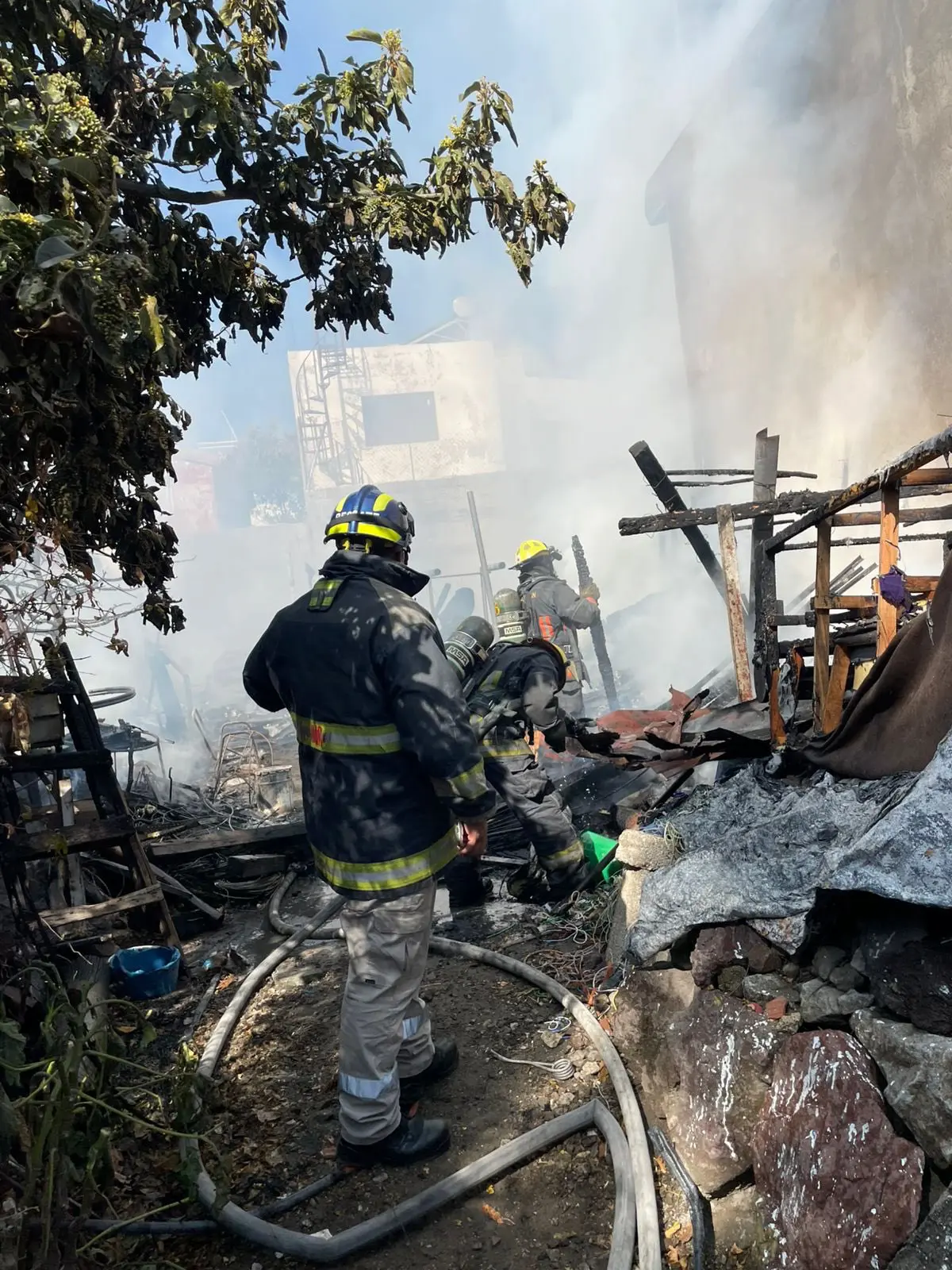 Muere adulto mayor durante incendio de una casa en la colonia Guadalupe Hidalgo