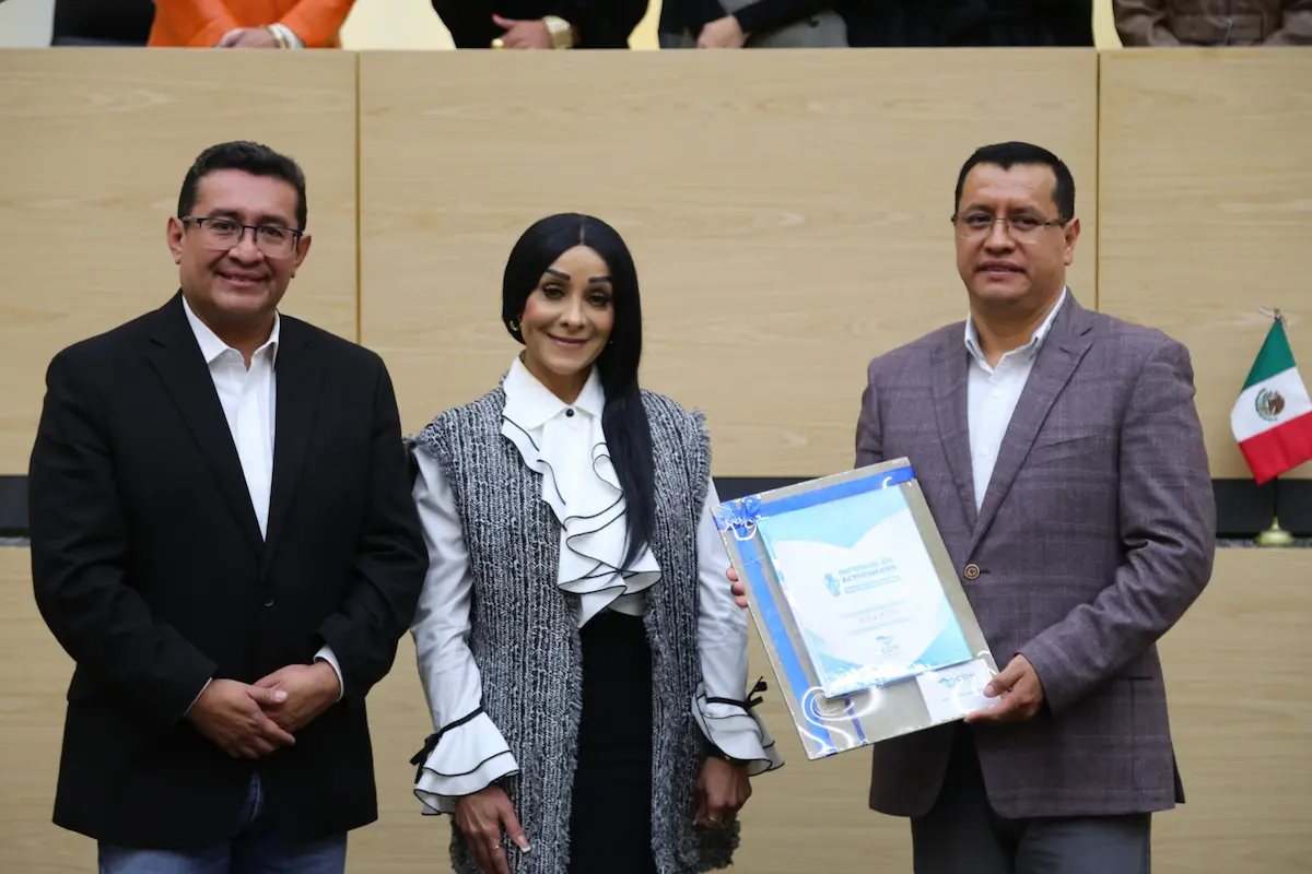 Presidenta de la Comisión de Derechos Humanos entrega al Congreso su informe de actividades