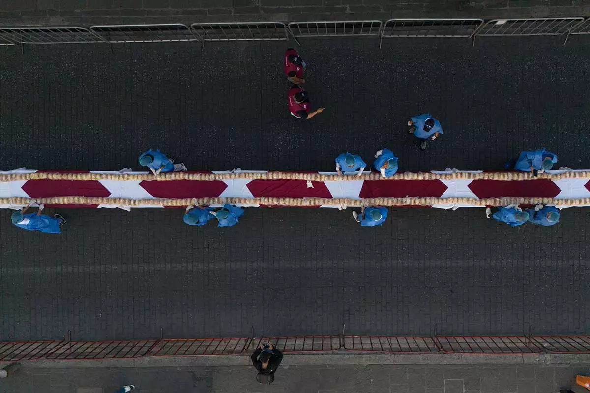 Puebla rompe récord Guiness por la Rosca de Reyes más grande del mundo