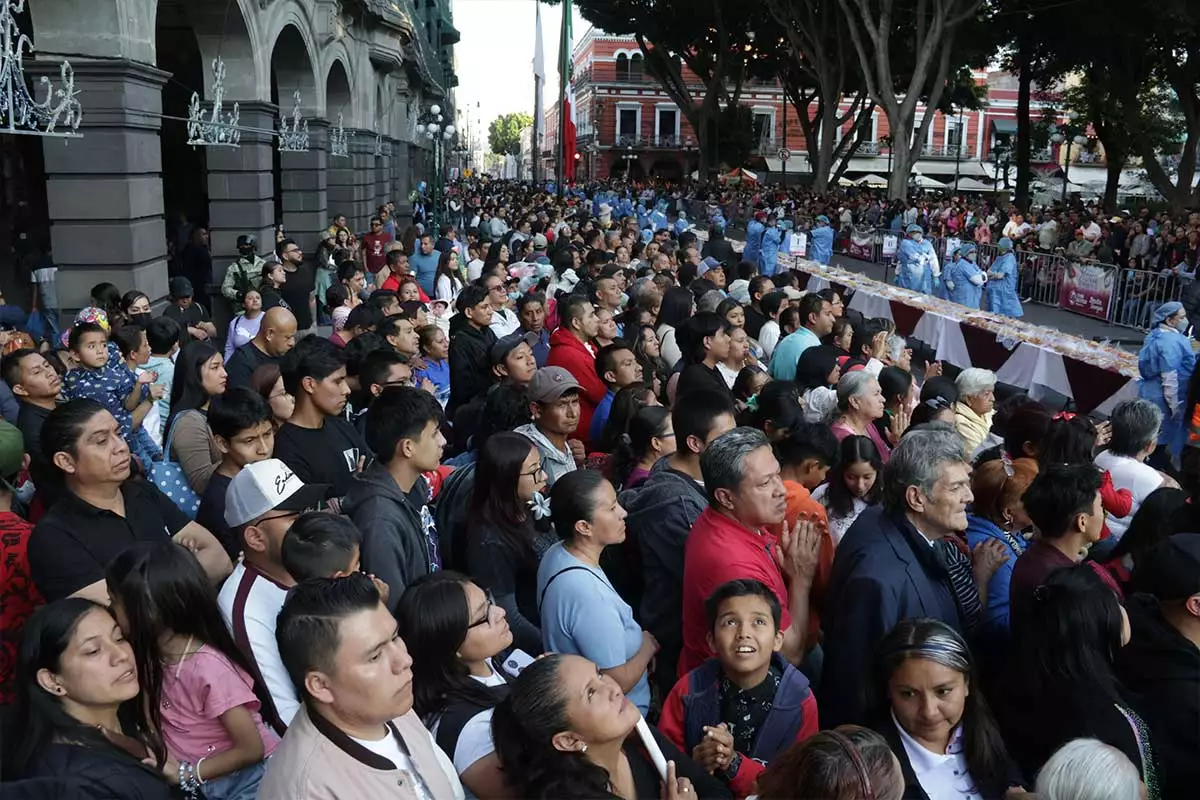 Puebla rompe récord Guiness por la Rosca de Reyes más grande del mundo