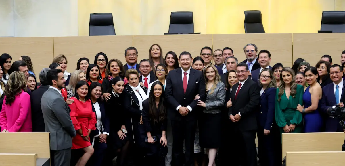 Seguridad, justicia y riqueza comunitaria, los tres pilares de mi administración: Alejandro Armenta en su Primer Informe