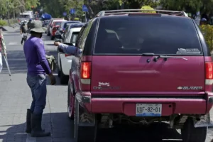 Aplicar la ley contra franeleros, pide Congreso de Puebla