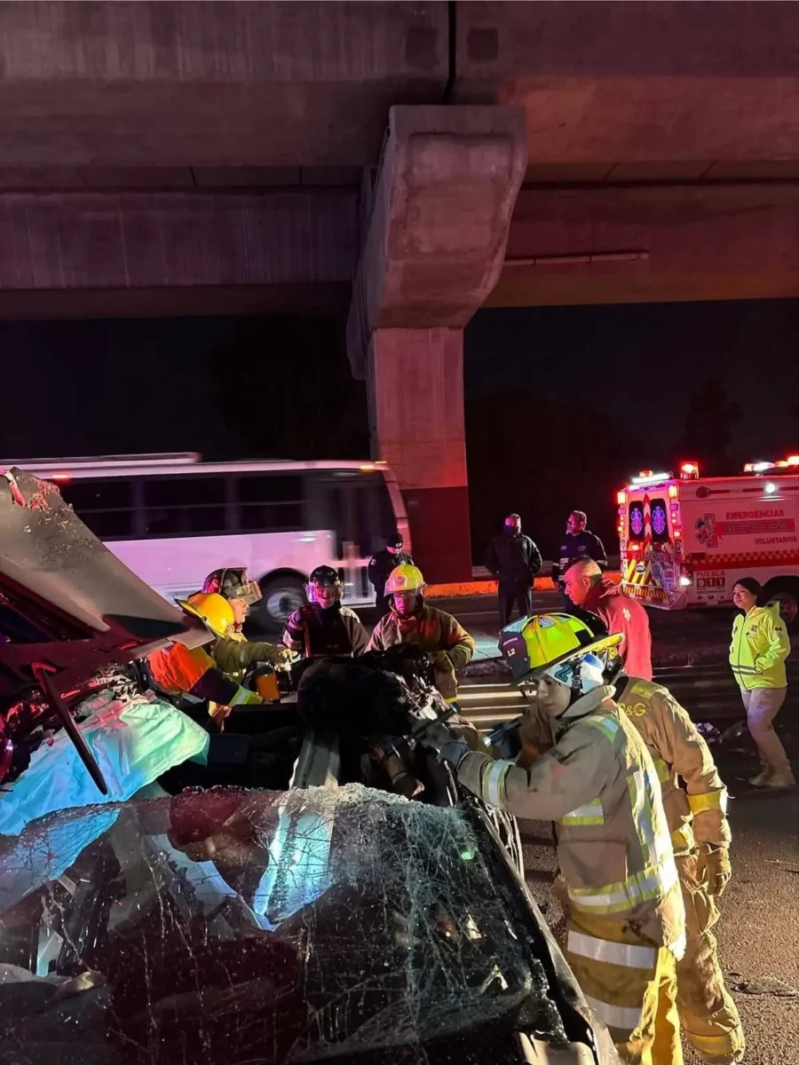 Choque en la lateral de la México-Puebla deja un muerto