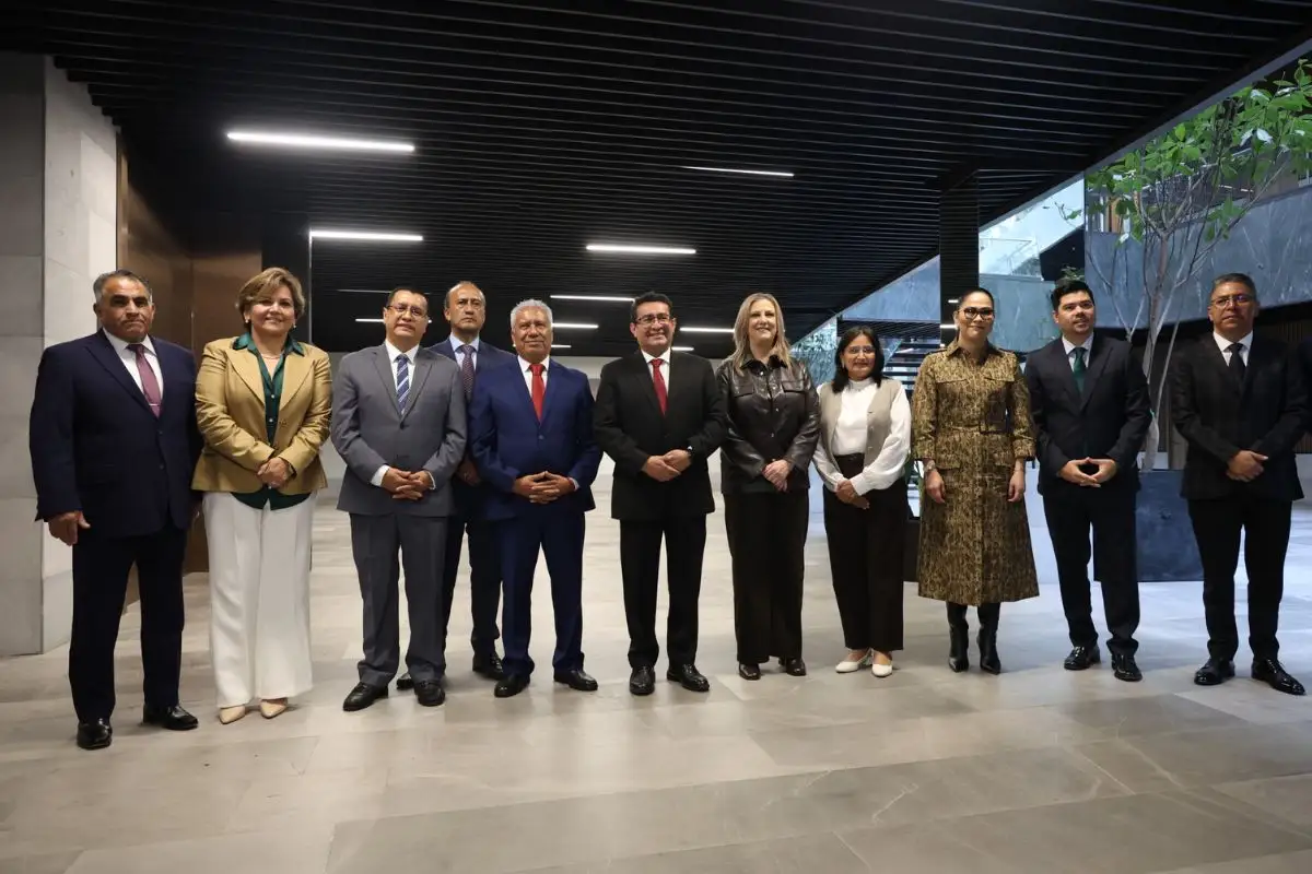 Comparece ante el Pleno del Congreso del Estado el titular de la Secretaría de Educación Pública