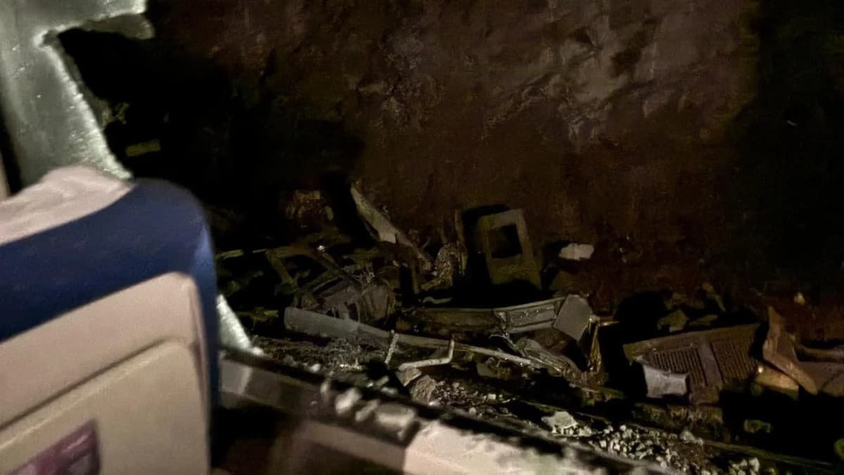 Descarrilamiento de dos trenes de alta velocidad en Córdoba