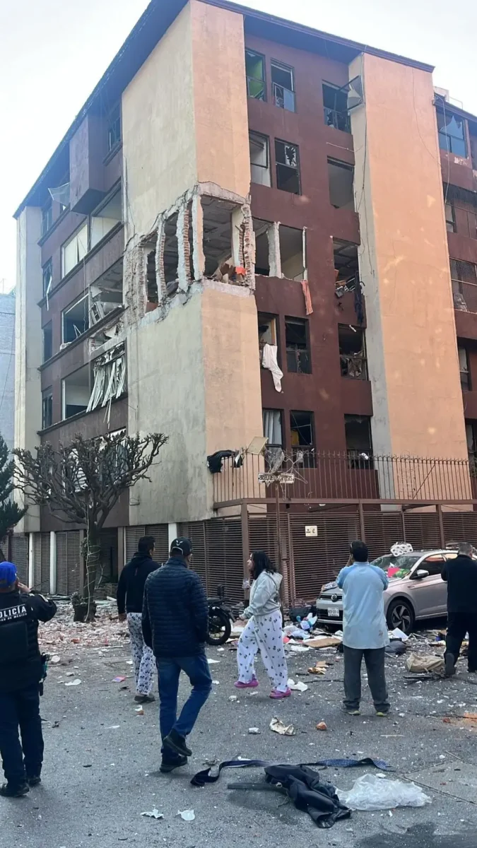 Así fue la explosión en Paseos de Taxqueña por acumulación de gas en un departamento 2 explosión en Paseos de Taxqueña