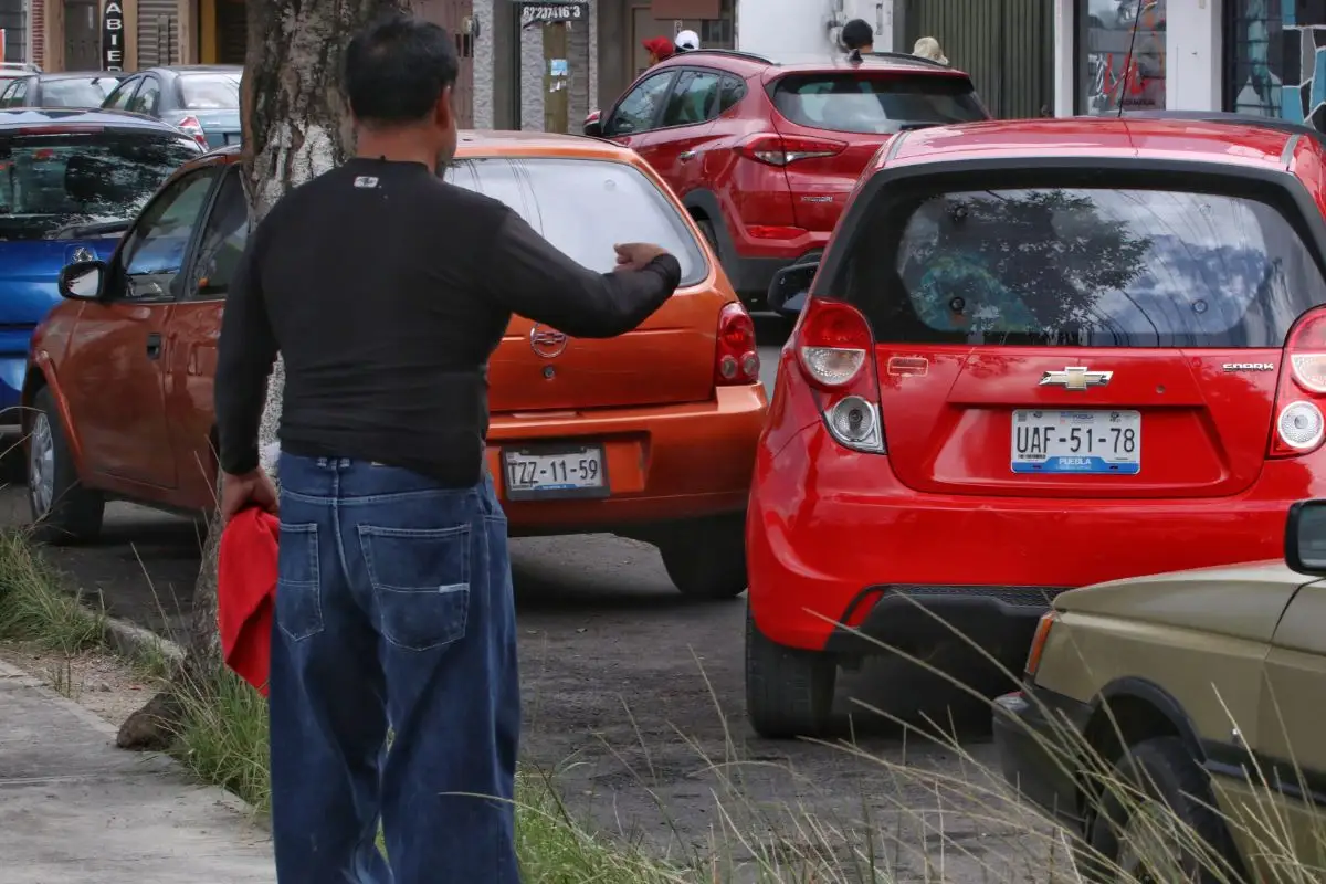 Franeleros golpearon a reporteros de Imagen Televisión Puebla