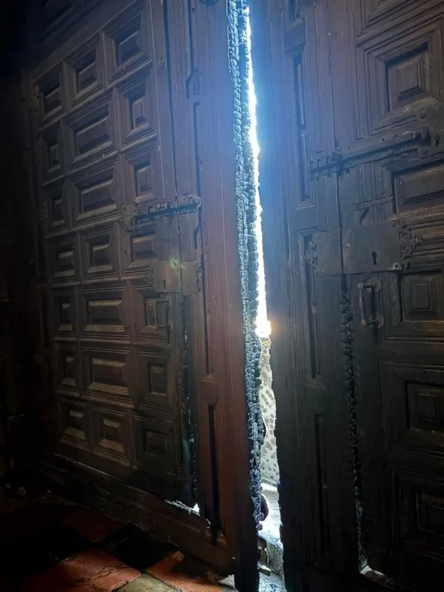 ¿Qué provocó el incendio en la Catedral de Puebla? Esto sabemos